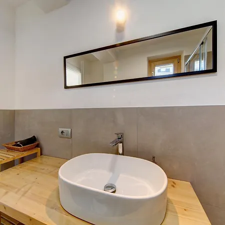 Le Nene - Dolomiti 皮耶韦迪卡多雷