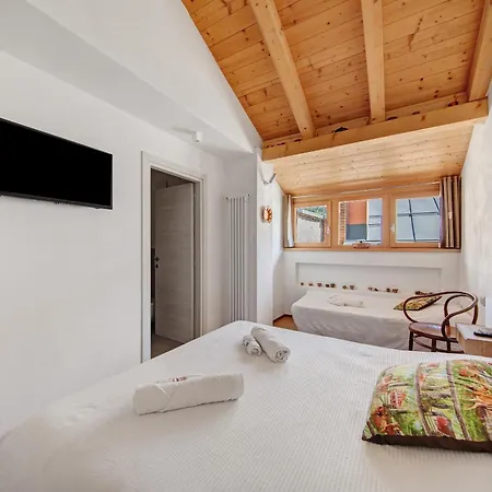 招待所 Le Nene - Dolomiti 皮耶韦迪卡多雷